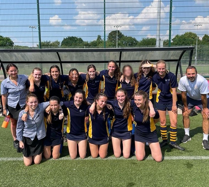 Sidcot Senior School Girls Football Team